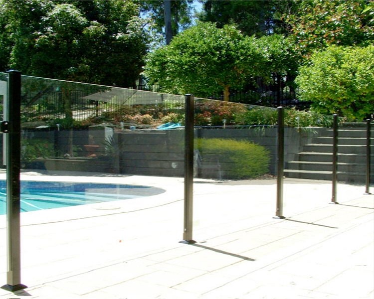 aluminium pool fencing Melbourne